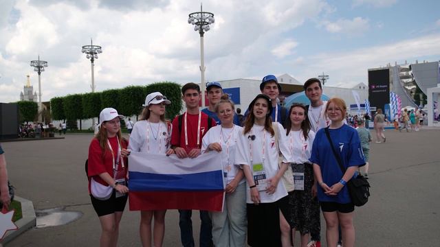 Эмоции детей на Фестивале Движения Первых! смотреть онлайн