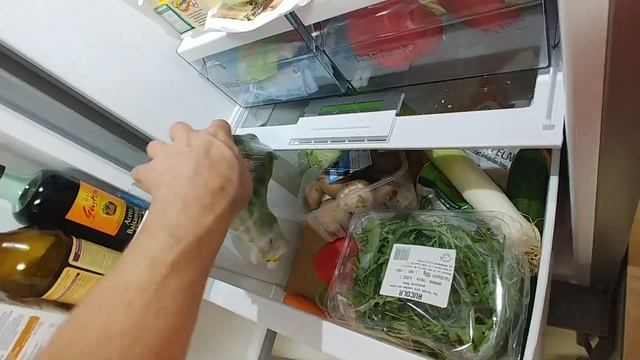 Unser Bosch Kühlschrank ist laut. 47dB (Am Smartphone nicht zu hören) Gefrierkombination KGN39XI4B смотреть онлайн