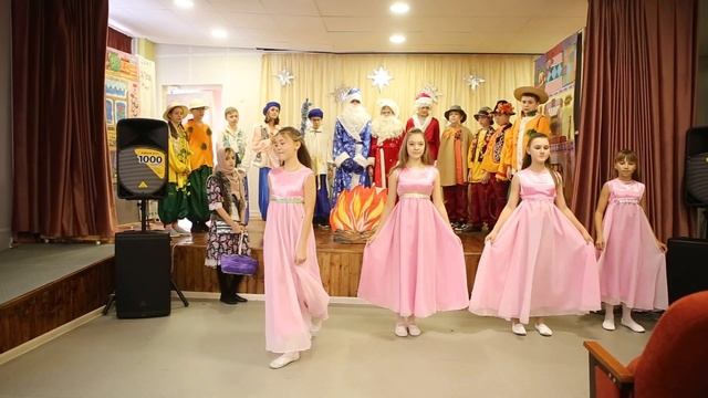 Новогодний спектакль по мотивам сказки " 12 месяцев" смотреть онлайн