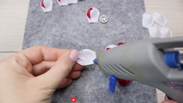Цветок из лент / Flor de fita / DIY / Канзаши / Kansasi bow ЕленаПодарки МК смотреть онлайн