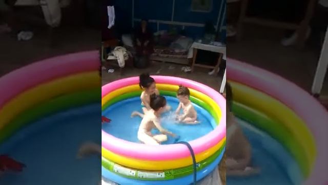 Алима,Анжела,Нарифа,Кязим.... Аул Тырныауз. Биттир смотреть онлайн