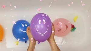Воздушные шарики с водой Учим цвета для детей Развивающее видео Песня Семья пальчиков Лопаем шарик