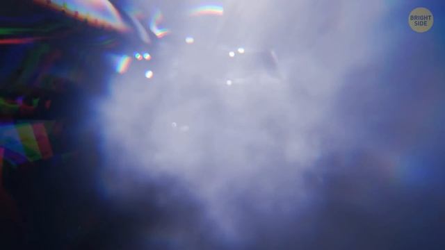 Why Planes Fly Through Hurricanes but Avoid Thunderstorms смотреть онлайн