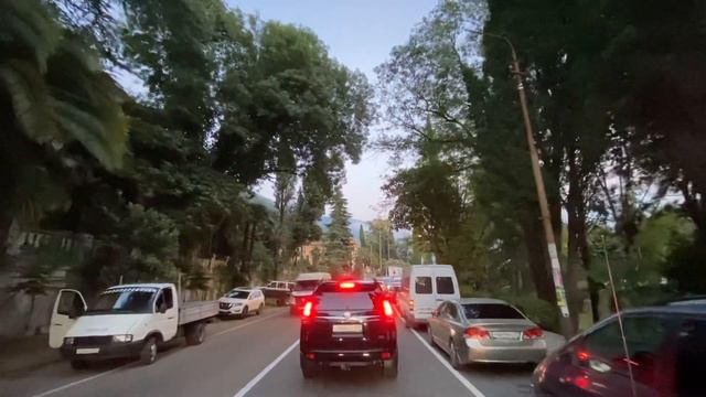 Вечер в Гаграх прямо сейчас. Отдых на чёрном море в Абхазии смотреть онлайн