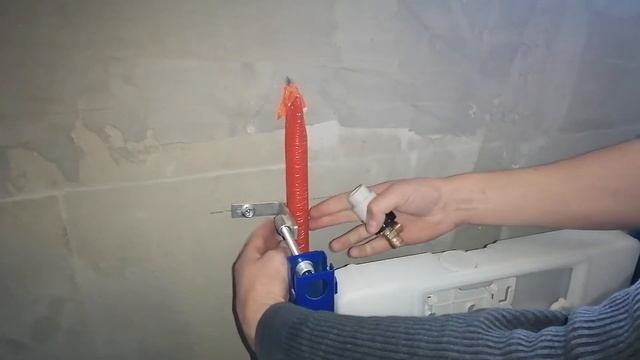 Как снять кран с инсталляции. Как правильно подключить воду к инсталляции. Разборка инсталляции. смотреть онлайн