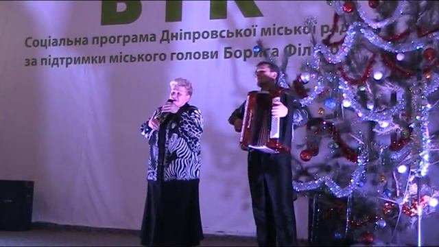 Наталья Титаренко "Очаровательные глазки", аккомпаниатор - Станислав Махно смотреть онлайн