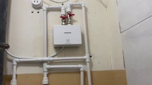 7 день ремонта в ванной комнате и туалете! Бракованный водонагреватель из Леруа Мерлен!