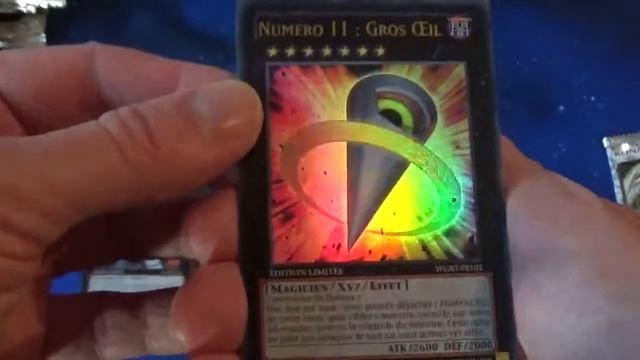 Ouverture Du Coffret WGRT La Guerre Des Géants Recommence ! 10 Boosters De 16 Cartes Yugioh !