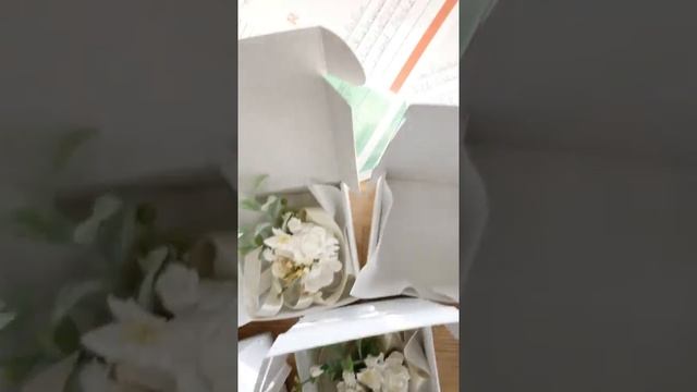 Белые браслеты для подружек невесты смотреть онлайн