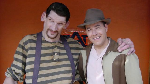 Matthew McGrory - World's Tallest Actor - Nearly 10 Foot Tall?