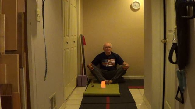 Как растягиваться на шпагат с двумя кирпичами и доской смотреть онлайн