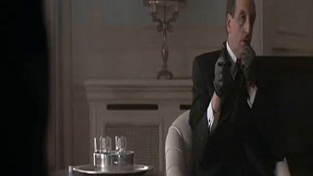 0071997 Завтра не умрет никогда Пирс Броснан BMW на тачпеде 1