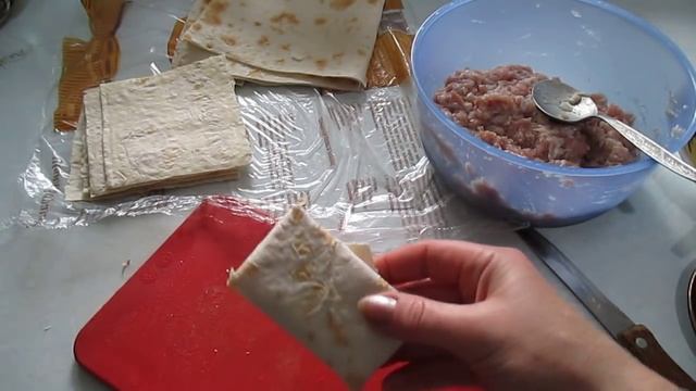 Ленивые чебуреки из лаваша. Meat envelopes Lavash. смотреть онлайн
