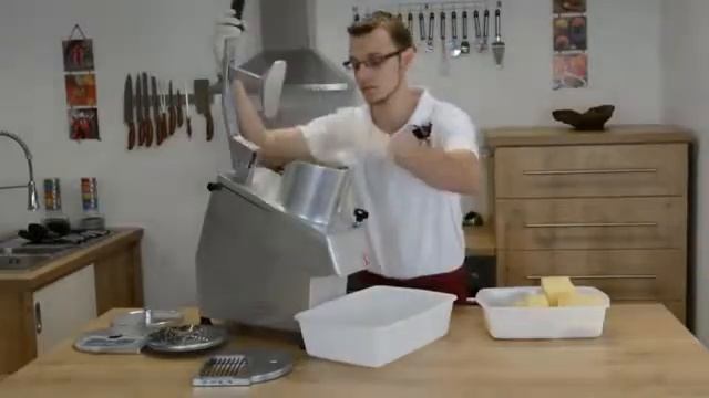 Tagliaverdure - IDEA ALBERGO смотреть онлайн