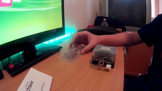 AMD FX-4300 Black Edition unboxing[HUN] смотреть онлайн