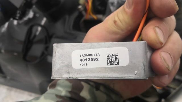 Горят лампочки на с/х поларис IQ 600. смотреть онлайн