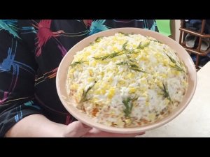 "Жизнь на пенсии"...  Сделала очень вкусный салат с курицей и жареными шампионами!!