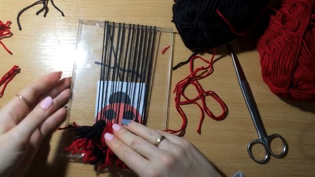 Ткачество игрушки "Божья коровка" без ткацкой рамы. Ворсовое ткачество смотреть онлайн