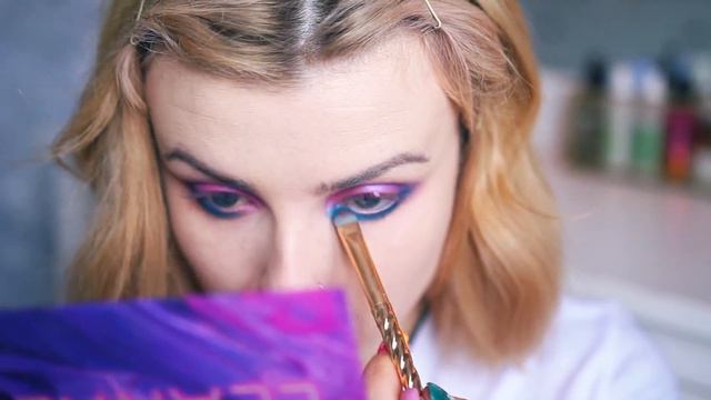 FULL FACE OF NEW FAVOURITES смотреть онлайн