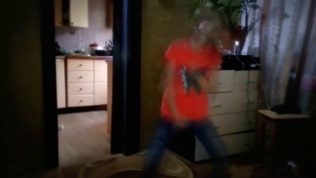 Молодёжный танец под современную композицию. Новомосковск. 2017 смотреть онлайн