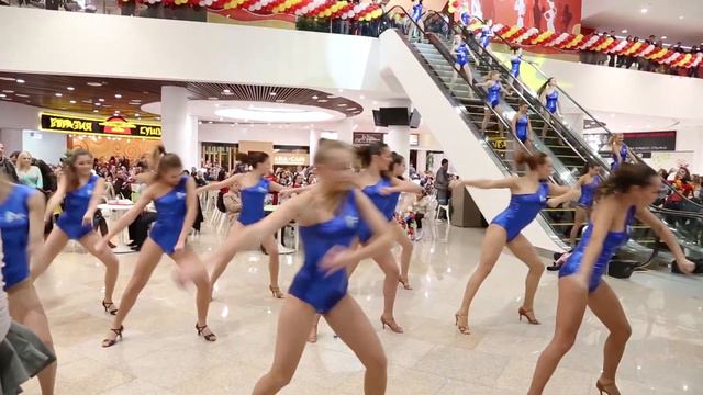 Открытие Ocean Plaza flashmob смотреть онлайн