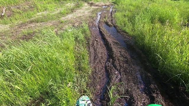Жопа в мыле, все в грязи.