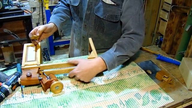 Маленький токарный станок по дереву ( часть 2 ) смотреть онлайн