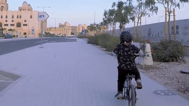 Jayden 1st ride on his Giant Animator 16 смотреть онлайн