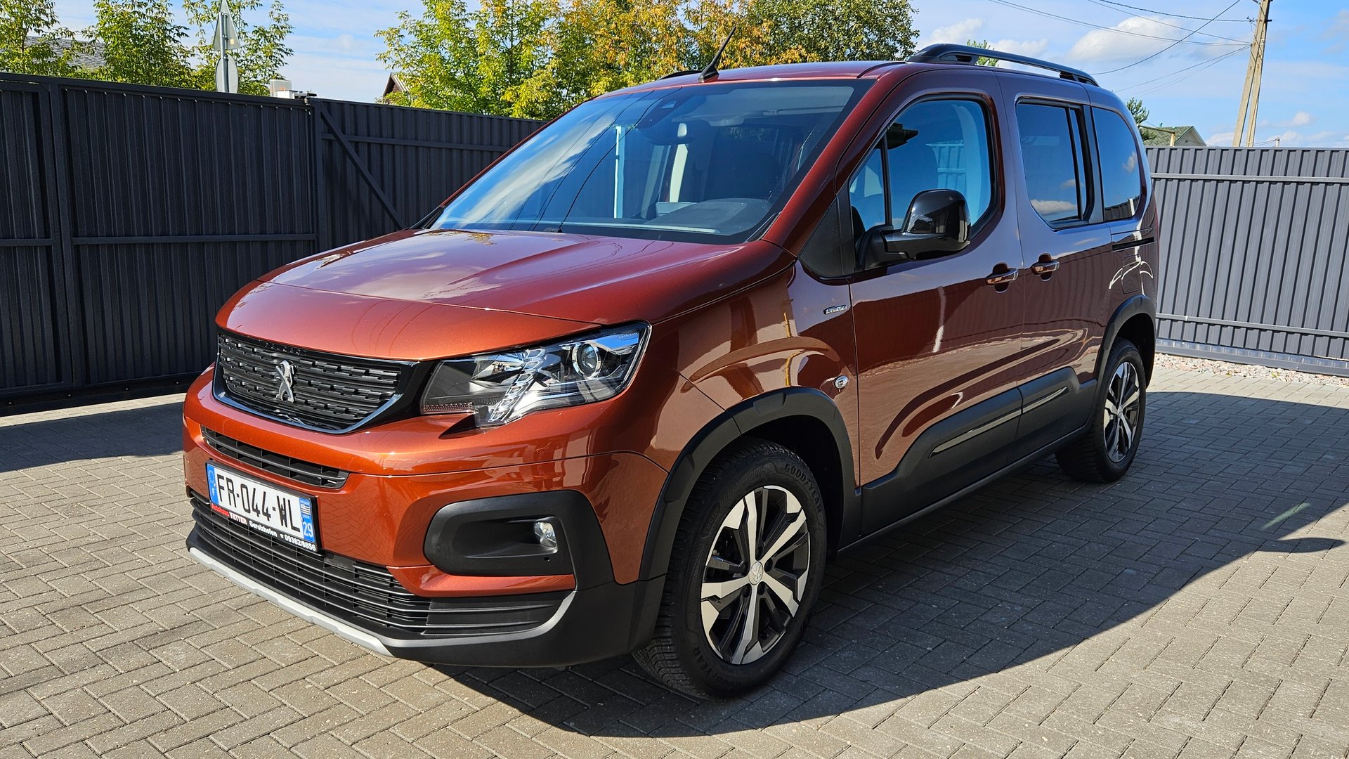 Peugeot Rifter GT Line 2020! 1.5 HDi 102 л.с. 5МКПП! Из Франции. смотреть онлайн