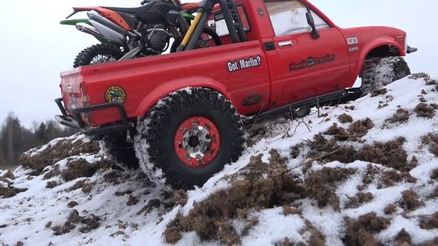 TOYOTA С МОТОЦИКЛАМИ ЗАСТРЯЛА ... RC4WD Toyota Marlin смотреть онлайн
