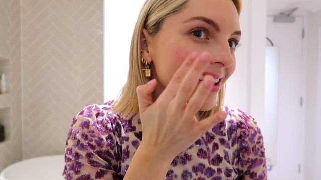 ALL DRESSED UP + EFFIE! | Estée Lalonde смотреть онлайн