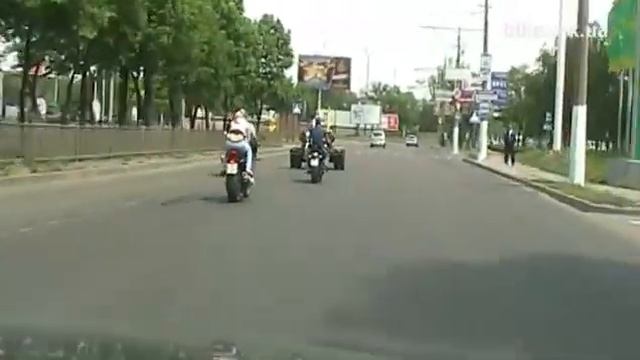 Николаевские байкеры проехали по Николаеву смотреть онлайн