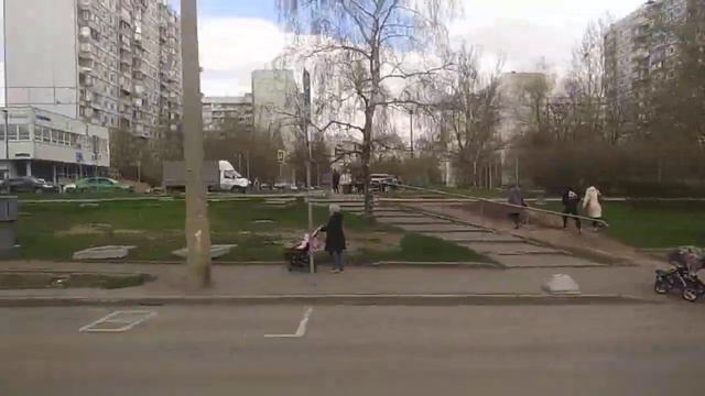 Поездка на трамвае 30 от остановки метро Строгино и до остановки улица Кулакова. смотреть онлайн
