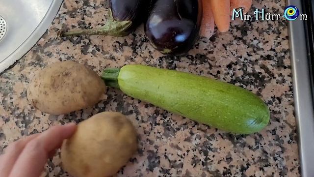 То ? влезла, то тараканище, а теперь... Перловка в Турции! Прогулялась с Леной и Дашей, закат ? смотреть онлайн