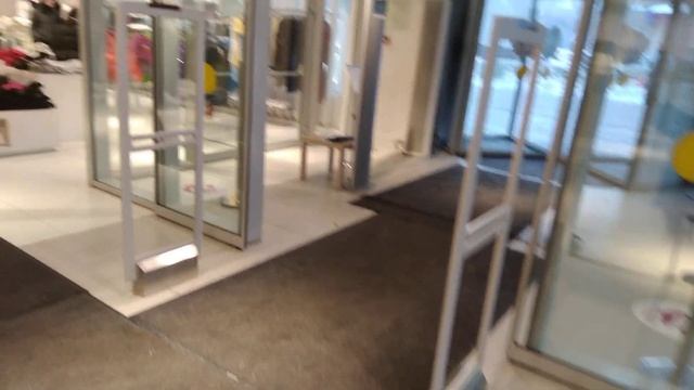 Термометрия в ТЦ. Второй вход. Свободный. Без измерения температуры. Для чего этот цирк? смотреть онлайн