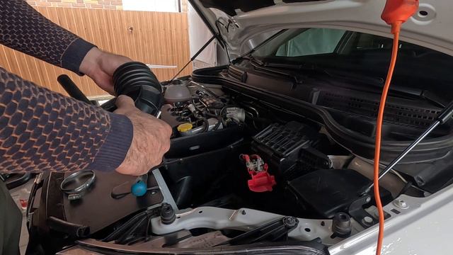 Лада Веста NG 2023 Установка холодного впуска Веста СПОРТ и чистка дросселя про попкорн не забывайте смотреть онлайн