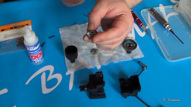 Hpi Trophy Traggy Flux Repair Differential (Ремонт Дифференциала) смотреть онлайн