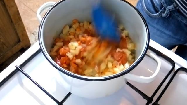 Чечевичный суп с копченностями. Ну, Оочень вкусный смотреть онлайн