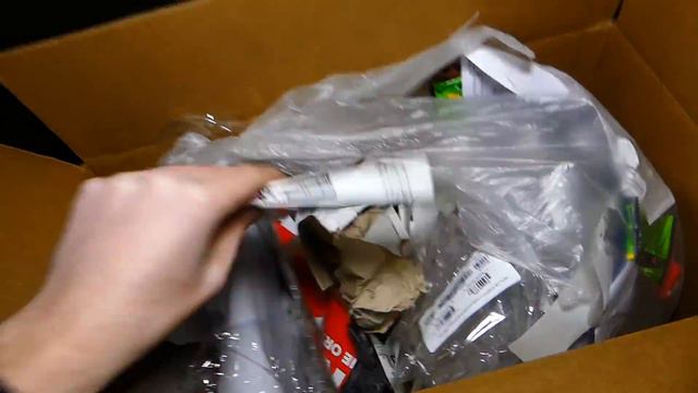 THIS BOX IS A JACKPOT!!! Gamestop Dumpster Dive Night #386 смотреть онлайн