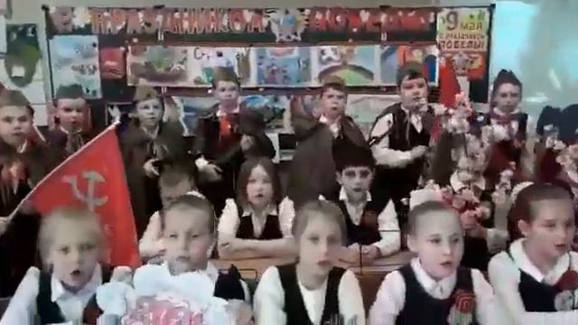 Стоят ежи у наших Химок День Победы.МАОУ СОШ N6 г.Долгопрудный смотреть онлайн