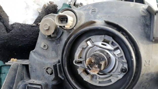 Замена лампочки TOYOTA SPRINTER CARIB ROSSO 1998 AE111