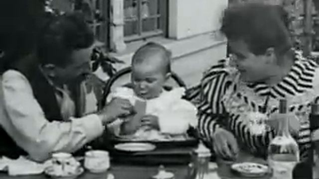 Кормление ребёнка 1895 г