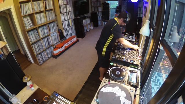 Mark Farina - DirtyBird Couchout - Oct 3 2020 смотреть онлайн