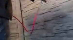 Покраска забора краскопультом.