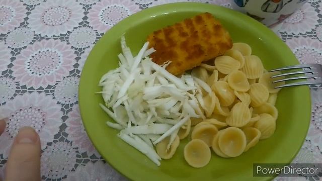 Ем суп из роллтона. Эксперимент ЖИВУ 10 ДНЕЙ НА 800 КАЛОРИЙ//ДЕНЬ 6-7