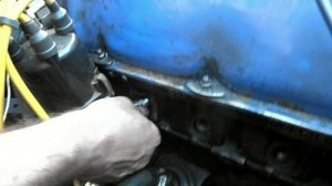 Меняем свечи на автомобиле ваз 2107