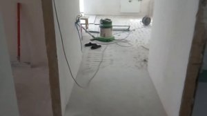 Залили Наливной пол и приступили к укладке керамогранита 120*60см.