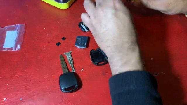 Toyota Yaris: How to Replace Broken Key Shell or Remote смотреть онлайн
