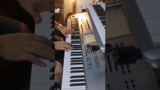 How to Create Famous Piano sound synthesizer for cover band Workstation Korg Yamaha Roland Nord смотреть онлайн