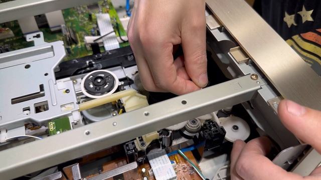 PIONEER DVL-909 Pal/Ntsc LaserDisc Player Repair смотреть онлайн